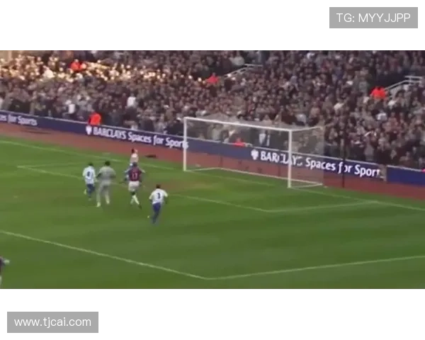 足球明星模仿秀:探索球场英雄背后的技术与魅力再现 足球明星模仿秀:探索球场英雄背后的技术与魅力再现